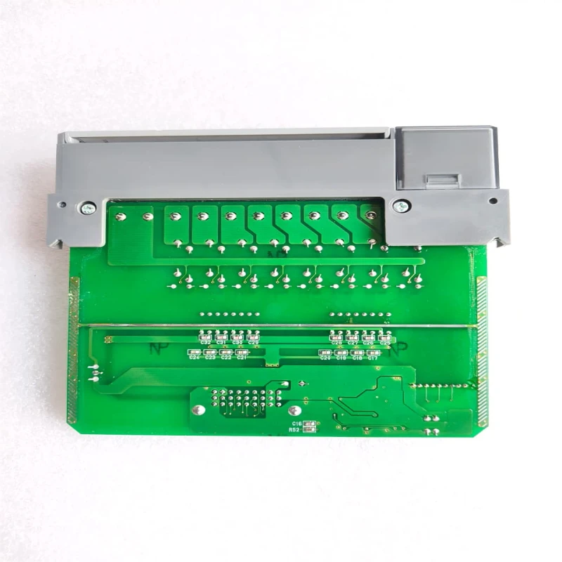 Allen-Bradley 1746-OB16 SLC 500 16-Point 24V DC Source Output Module thumbnail 7106